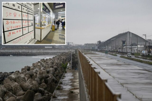 Vapor sai de uma usina de energia protegida por um paredão contra tsunami em Ishinomaki, província de Miyagi, em 27 de abril de 2026.