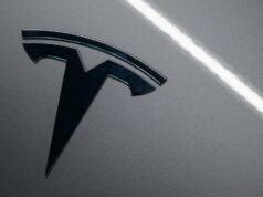 Tesla está desenvolvendo um SUV menor e mais barato, diz relatório Tesla está desenvolvendo um SUV menor e mais barato, diz relatório