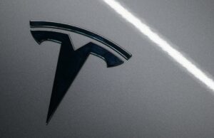 Tesla está desenvolvendo um SUV menor e mais barato, diz relatório Tesla está desenvolvendo um SUV menor e mais barato, diz relatório