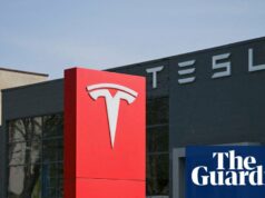 Tesla relata resultados financeiros mistos enquanto Musk direciona a montadora para IA e robôs Tesla relata resultados financeiros mistos enquanto Musk direciona a montadora para IA e robôs