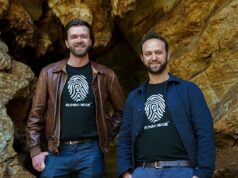 The Human Made Mark, iniciativa para certificar produções de cinema e TV livres de IA, é lançada no local de pinturas rupestres pré-históricas na França (EXCLUSIVO) The Human Made Mark, iniciativa para certificar produções de cinema e TV livres de IA, é lançada no local de pinturas rupestres pré-históricas na França (EXCLUSIVO)