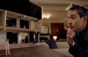 ‘The Miniature Wife’ transforma uma grande desventura em uma bela história de amor 'The Miniature Wife' transforma uma grande desventura em uma bela história de amor