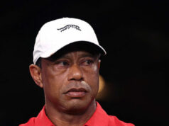 Tiger Woods disse que ligou para Trump depois que o veículo capotou Tiger Woods disse que ligou para Trump depois que o veículo capotou