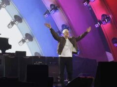 Tim Cook conta aos funcionários por que decidiu renunciar agora e o que vem por aí Tim Cook conta aos funcionários por que decidiu renunciar agora e o que vem por aí