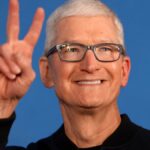 Tim Cook deixará o cargo de CEO da Apple e se tornará presidente executivo
