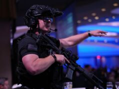 Tiroteio em jantar de correspondentes na Casa Branca: repórteres reagem ao ‘bloqueio no salão de baile’ após ‘vários tiros disparados’ Tiroteio em jantar de correspondentes na Casa Branca: repórteres reagem ao 'bloqueio no salão de baile' após 'vários tiros disparados'