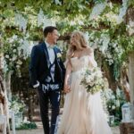 Casamentos luxuosos, votos emocionantes e cerimônias perfeitas são frequentemente apresentados como vislumbres autênticos da vida privada de um casal. Mas nos bastidores, nem todos eles são juridicamente vinculativos (foto Joe Swash e Stacey Solomon)