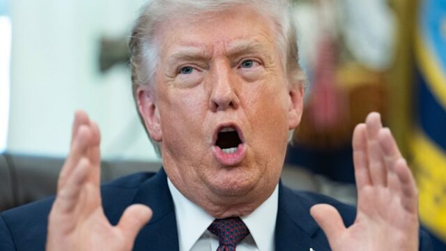 Todos nós pagamos pela birra belicista e mal-humorada de Trump “Obtenha o seu próprio petróleo”: Trump recusa-se a lidar com o Estreito de Ormuz. Mas ele pode estar blefando.