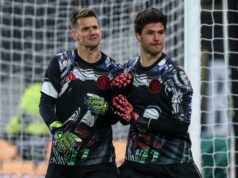 Tony Coton compartilha o que disse a Tom Heaton assim que Senne Lammens assinou com o Man Utd Tony Coton compartilha o que disse a Tom Heaton assim que Senne Lammens assinou com o Man Utd