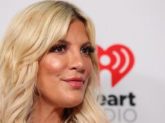 Tori Spelling e quatro de seus filhos feridos em acidente de carro Tori Spelling e quatro de seus filhos feridos em acidente de carro