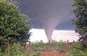 Tornado atravessa o Texas deixando pelo menos uma pessoa morta Yahoo news home