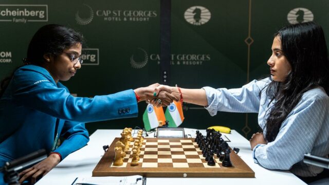 Torneio de Candidatos da FIDE 2026, Rodada 9: Vaishali vence Divya para chegar ao topo; Sindarov e Praggnanandhaa empataram
