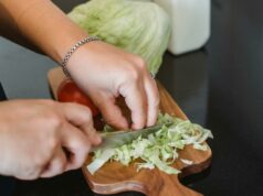 Traga precisão de chef para sua cozinha com este conjunto de facas japonesas de US$ 110 Traga precisão de chef para sua cozinha com este conjunto de facas japonesas de US$ 110