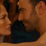 Trailer de 'Office Romance': Jennifer Lopez e Brett Goldstein apresentam química sexy na comédia romântica da Netflix