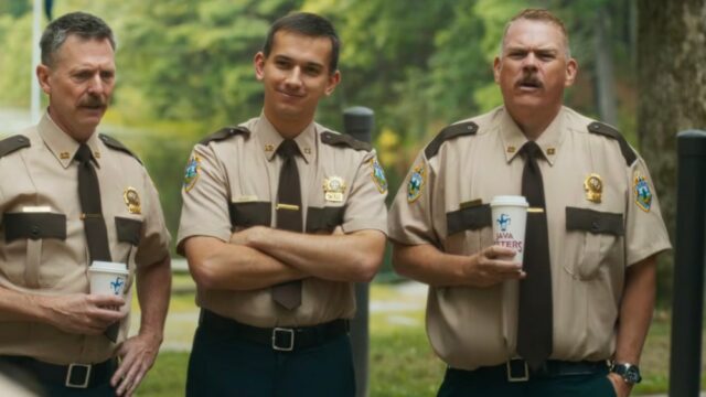 Trailer de 'Super Troopers 3': Broken Lizard se reúne para uma comédia atrevida repleta de perseguições em alta velocidade, um casamento que deu errado e muito mais
