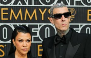 Travis Barker chupa os dedos dos pés da esposa Kourtney Kardashian em homenagem ao aniversário Travis Barker deseja à esposa Kourtney Kardashian um feliz 45º aniversário com doce homenagem - Alma gêmea 982