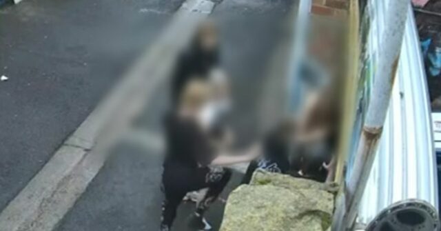 Briga no beco de Geelong