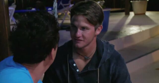 Trevor Walker, do convés inferior, supostamente quase bateu em um Um guia para os problemas jurídicos dos membros do elenco 'abaixo do convés' ao longo dos anos 329 Kyle Dickard, Rhylee Gerber, Ross Inia.