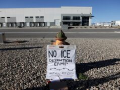 Tribunal de apelações dos EUA rejeita política de detenção de imigrantes de Trump Tribunal de apelações dos EUA rejeita política de detenção de imigrantes de Trump