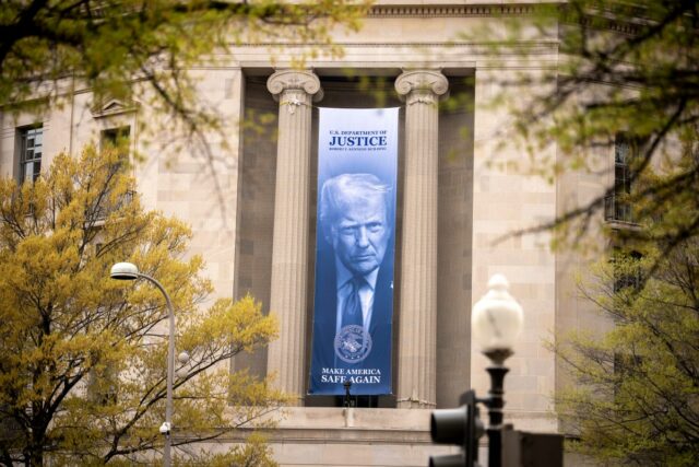 Trump DOJ analisa o 'maior volume' de casos de desnaturalização da história
