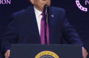 Trump agradece aos estados do Golfo pelo seu “tremendo” apoio Trump agradece aos estados do Golfo pelo seu “tremendo” apoio