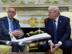 Trump alerta que pode cortar presença de tropas dos EUA na Alemanha após rivalidade com o Irã Trump alerta que pode cortar presença de tropas dos EUA na Alemanha após rivalidade com o Irã
