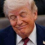 Trump anuncia extensão do cessar-fogo com o Irã, mas diz que bloqueio permanece