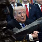 Trump aperta o cerco ao Irã – e convoca seu principal comandante para mostrar a Teerã que ele está falando sério