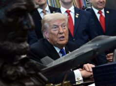 Trump aperta o cerco ao Irã – e convoca seu principal comandante para mostrar a Teerã que ele está falando sério Trump aperta o cerco ao Irã – e convoca seu principal comandante para mostrar a Teerã que ele está falando sério