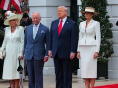 Trump brinca sobre seu casamento com Melania enquanto bajula a falecida Rainha Elizabeth II: atualizações ao vivo Trump brinca sobre seu casamento com Melania enquanto bajula a falecida Rainha Elizabeth II: atualizações ao vivo