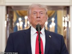 Trump declara cessar-fogo de duas semanas com o Irã e afirma que o Estreito de Ormuz será reaberto enquanto Teerã apresenta plano de paz de 10 pontos para encerrar a guerra O presidente Donald Trump estendeu o prazo para o Irã e os EUA negociarem o fim da guerra depois de ameaçar aniquilar o país