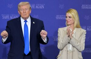Trump demite Pam Bondi do cargo de procuradora-geral dos EUA Michael Koziol