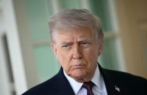 Trump diz que Irã quer ‘acordo de paz’, mas insiste em ‘não ter armas nucleares’ Trump diz que Irã quer 'acordo de paz', mas insiste em 'não ter armas nucleares'