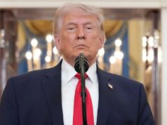 Trump diz que deu aos negociadores iranianos “imunidade contra a morte” Trump diz que deu aos negociadores iranianos “imunidade contra a morte”