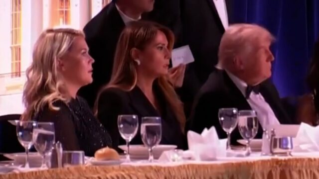 Trump é evacuado do jantar de correspondentes na Casa Branca
