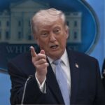 Trump ignora a fanfarronice dos especialistas sobre 'crimes de guerra' - e nós também deveríamos