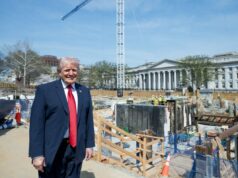 Trump reage à votação no salão de baile da Casa Branca após visita ao canteiro de obras Trump reage à votação no salão de baile da Casa Branca após visita ao canteiro de obras