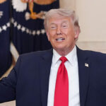 Trump: resgate do segundo aviador F-15 no Irã foi um 'milagre de Páscoa'