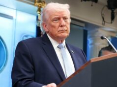 Trump responde à reação contra meme que o retrata como Jesus: ‘Pensei que fosse eu como médico’ | Vídeo Donald Trump