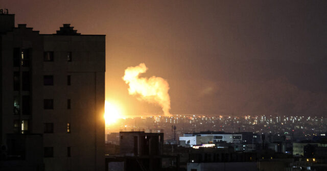 Trump revela que 'muitos dos líderes militares do Irã' foram Trump revela que 'muitos dos líderes militares do Irã' foram mortos em ataque