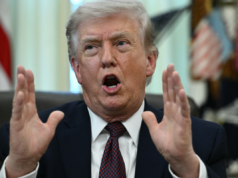 Trump se dirigirá à nação sobre o Irã: como assistir esta noite Donald Trump speaks after signing an executive order in the Oval Office of the White House in Washington, DC, on March 31, 2026.