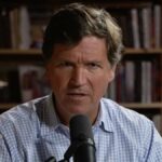 O presidente Donald Trump faz uma pausa ao terminar de falar sobre a guerra do Irã no Cross Hall da Casa Branca na quarta-feira, 1º de abril de 2026, em Washington