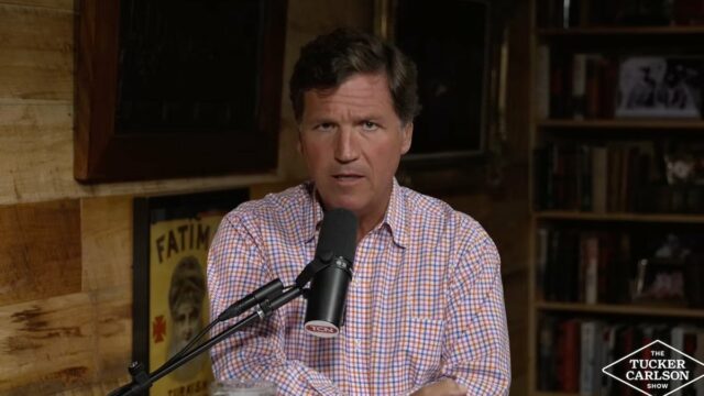 Joe Scarborough e Jonathan Lemire são co-apresentadores da edição de 15 de abril de 2026 do 