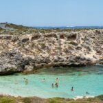Turista lutando pela vida após acidente de bicicleta na amada ilha australiana