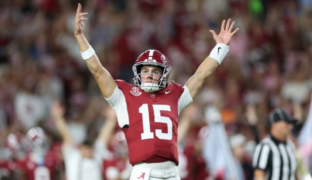 Alabama QB Ty Simpson