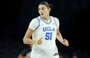 UCLA provoca reação por dançar antes do jogo do título contra a Carolina do Sul UCLA provoca reação por dançar antes do jogo do título contra a Carolina do Sul