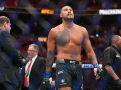 UFC 327: Carlos Ulberg nocauteia no primeiro round e conquista o cinturão dos meio-pesados enquanto Donald Trump ganha destaque UFC 327: Carlos Ulberg nocauteia no primeiro round e conquista o cinturão dos meio-pesados enquanto Donald Trump ganha destaque