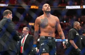 UFC 327: Carlos Ulberg nocauteia no primeiro round e conquista o cinturão dos meio-pesados enquanto Donald Trump ganha destaque UFC 327: Carlos Ulberg nocauteia no primeiro round e conquista o cinturão dos meio-pesados enquanto Donald Trump ganha destaque