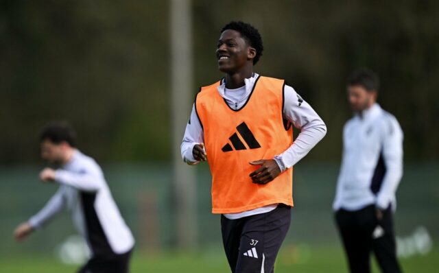 Últimas: Kobbie Mainoo na disputa para enfrentar o Chelsea após retornar aos treinos do Man Utd
