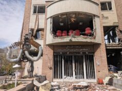 Universidades são atingidas enquanto EUA e Israel intensificam ataques à infraestrutura do Irã O Instituto de Pesquisa de Laser e Plasma da Universidade Shahid Beheshti na área de Evin, no norte de Teerã,